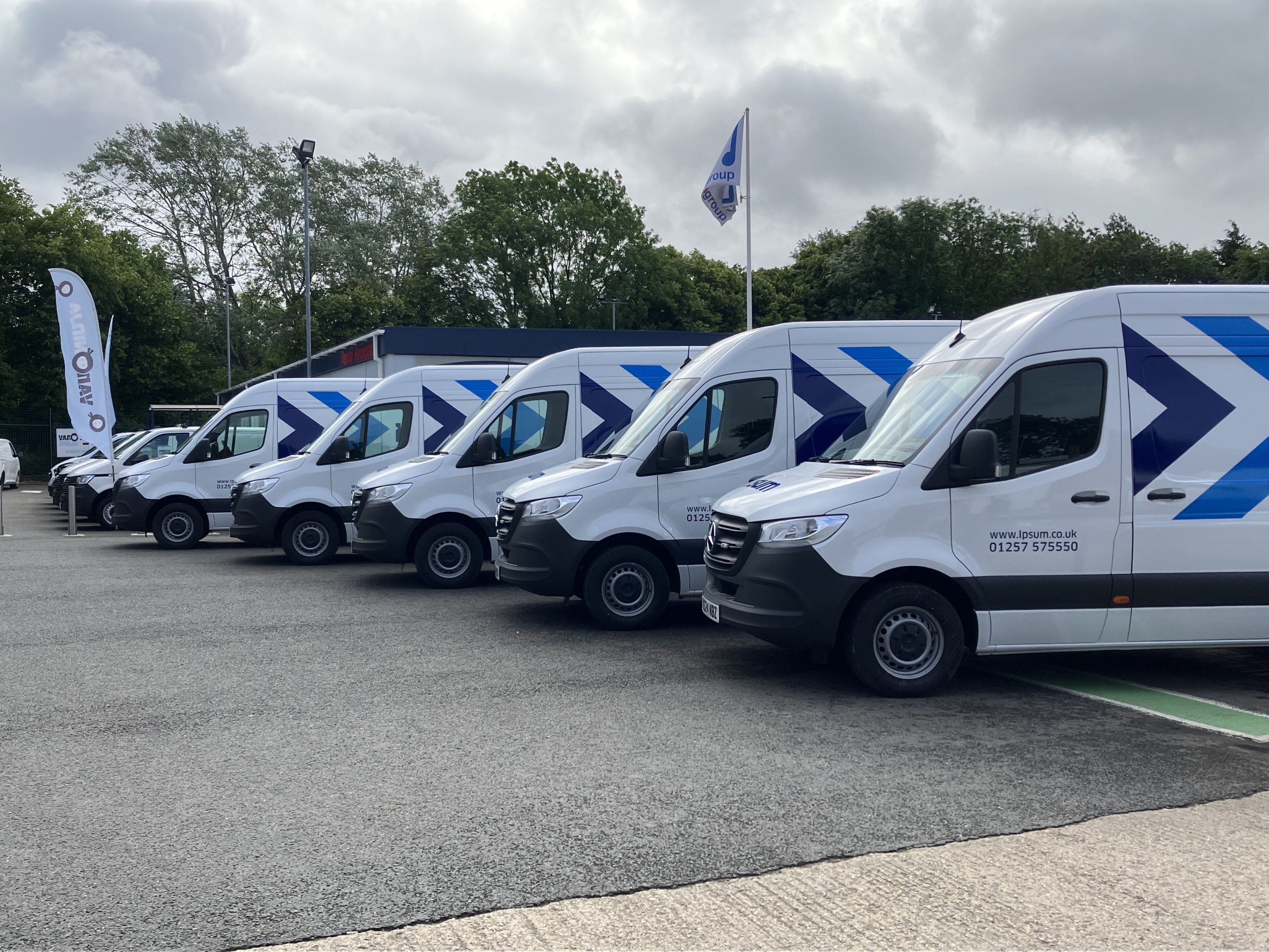 Dawsongroup van's fleet supplied to Ipsum.